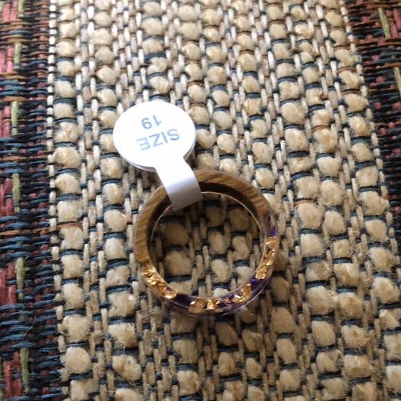 Violet & Gold Wood Resin Ring Size 7 - Picture 5 of 6